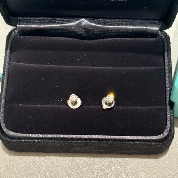 Tiffany Solitaire Diamond Stud Earrings
in Platinum 0.22 Karat - Picture 6 of 7